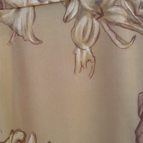 Maxi floral button down 100% silk skirt - Picture 2 of 11